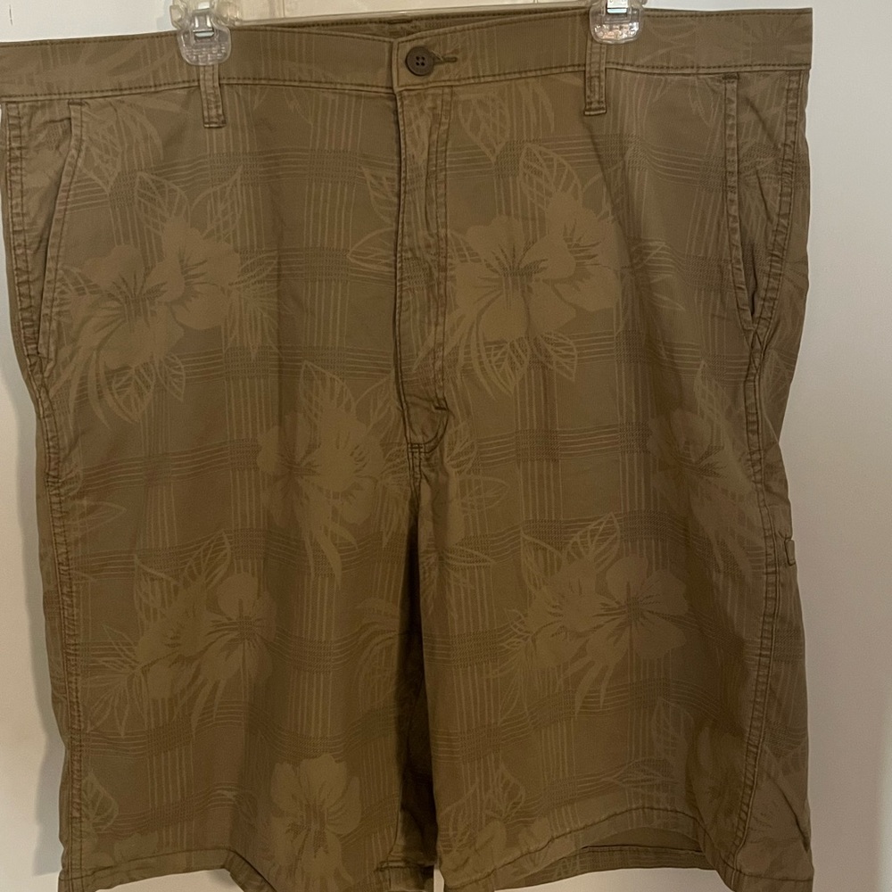 Mens Golf shorts. Wrangler. Sz 40